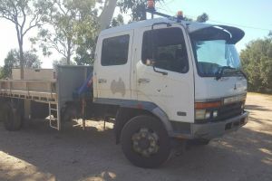 1999 Mitsubishi FM 8.0 Fighter 