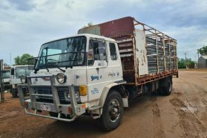 1982 Hino FF 172/173/177