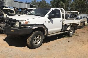2005 Toyota HILUX 