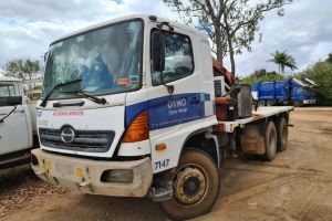 2006 Hino FM1J