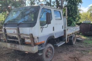 2001 Mitsubishi Canter 