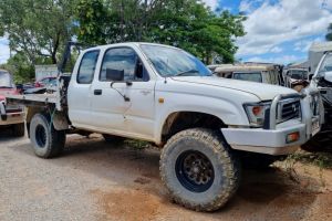 2000 Toyota Hilux