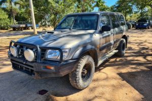 2001 Nissan Patrol 