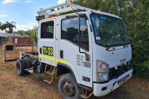 2013 Isuzu NPS