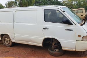 2002 Mercedes-Benz MB100 