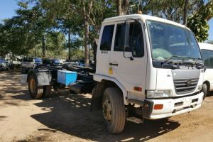 2006 Nissan UD PK265 PKC215 