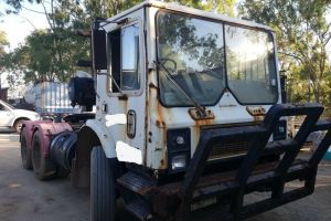 1982 Mack MCR 