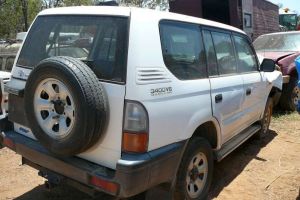 1999 Toyota LAND CRUISER 