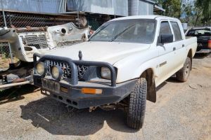 2002 Mitsubishi Triton 