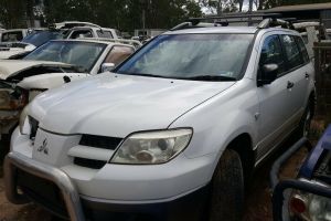 2005 Mitsubishi Outlander 