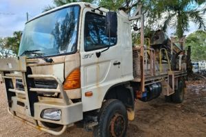 2005 Hino GT1J