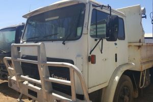 1995 International Acco