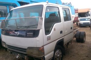 2003 Isuzu NPR