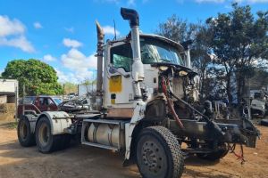 2014 Mack TRIDENT 