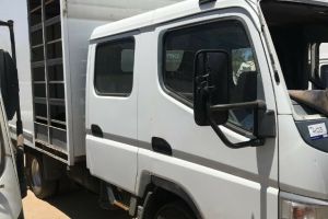 2005 Mitsubishi Canter 