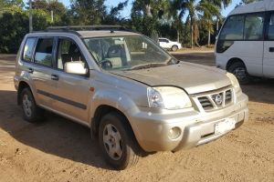 2003 Nissan X-TRAIL 