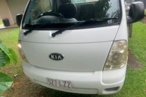 2006 Kia 2700