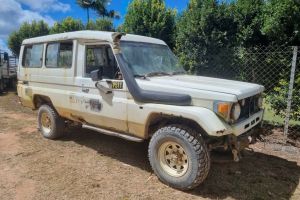 1995 Toyota Landcruiser 